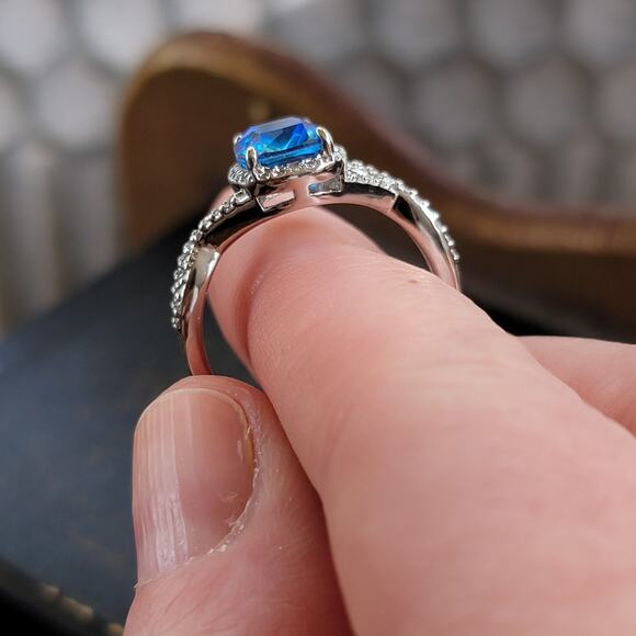 Rhodium Plated Simulated Sapphire Ring - Size 9 - Exquisite Crossover Design - Picture 7 of 12